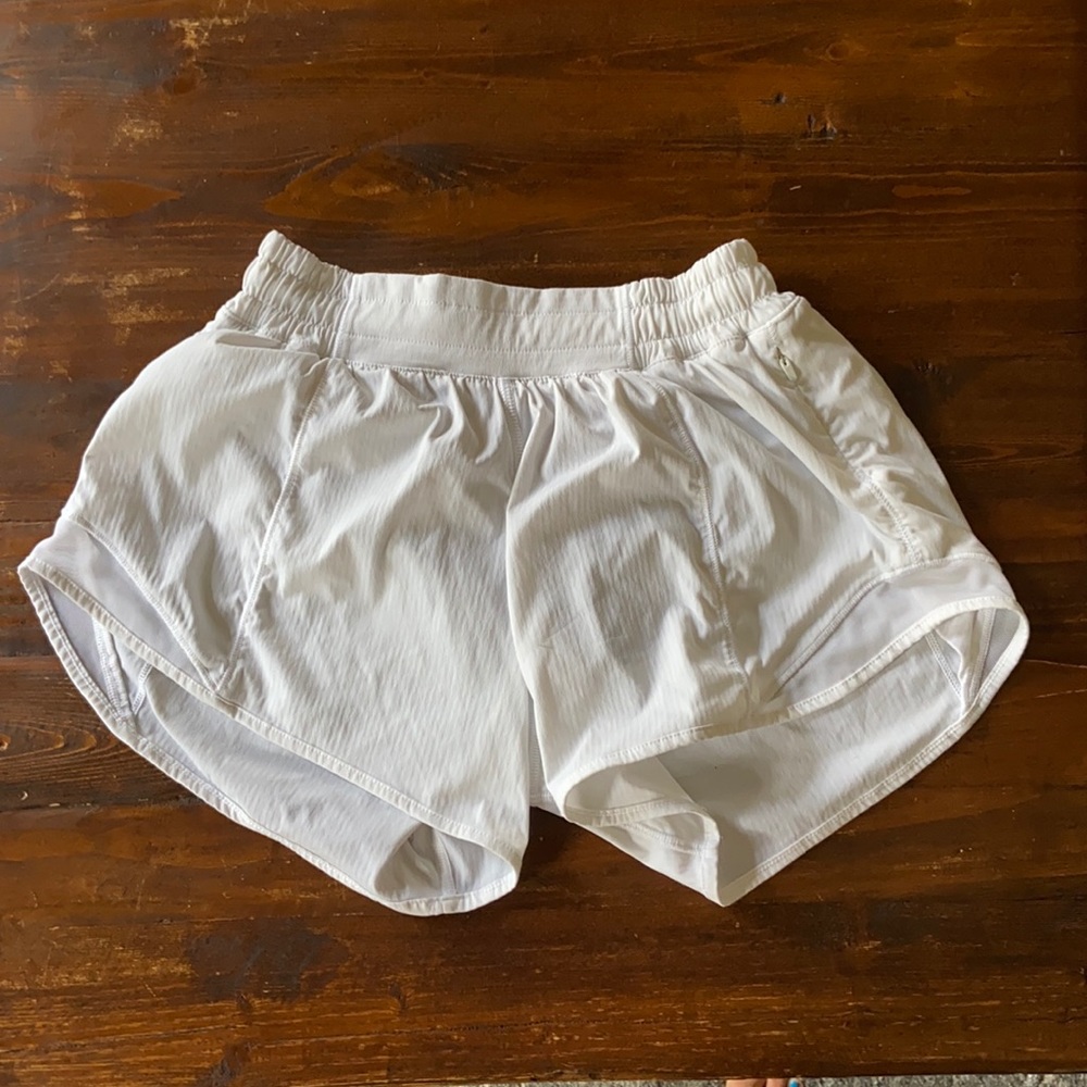 Lululemon Hotty Hot 4” white shorts
